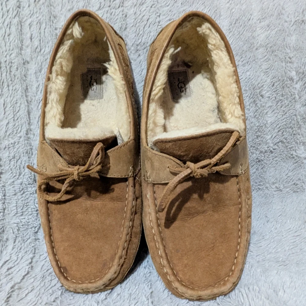 UGG Men's Chestnut Suede Moccasin Slipper - Chestnut Size 13